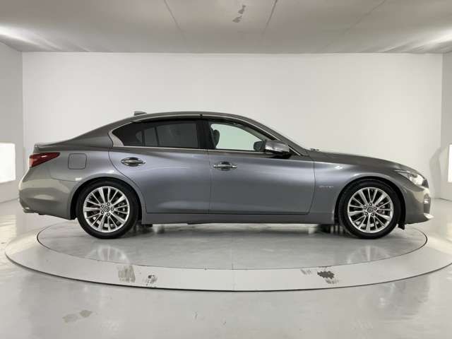 NISSAN SKYLINE HYBRID 2020