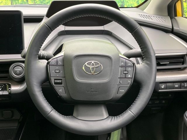 TOYOTA PRIUS 2023