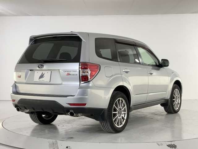 SUBARU FORESTER 2011