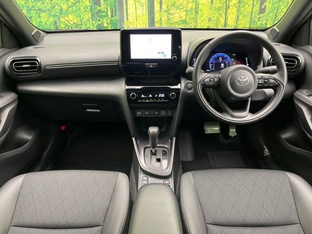 TOYOTA YARIS CROSS 2025