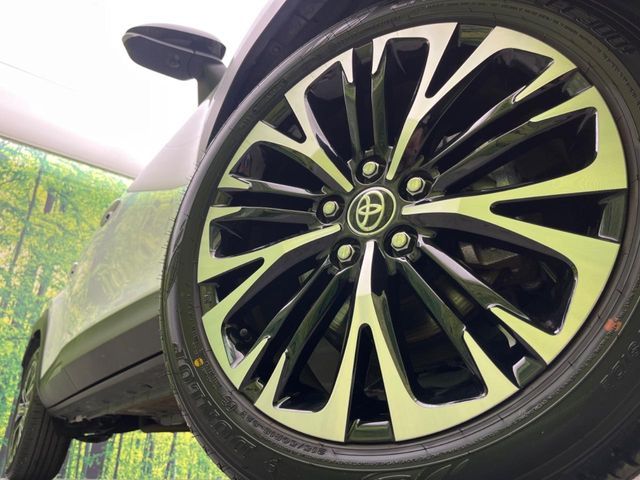 TOYOTA YARIS CROSS 2025