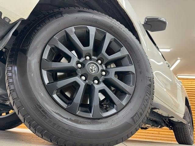 TOYOTA LANDCRUISER PRADO 2023