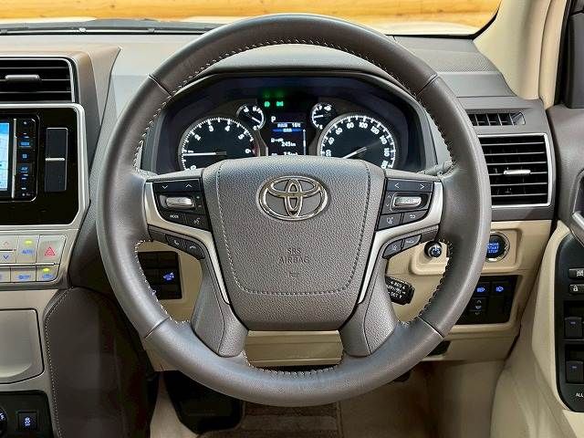 TOYOTA LANDCRUISER PRADO 2023