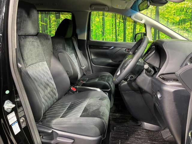 TOYOTA VELLFIRE 4WD 2019