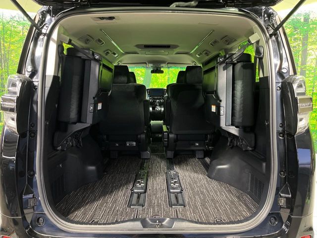 TOYOTA VELLFIRE 4WD 2019