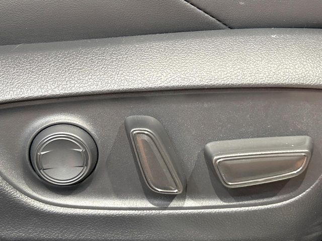 TOYOTA HARRIER 2WD 2024