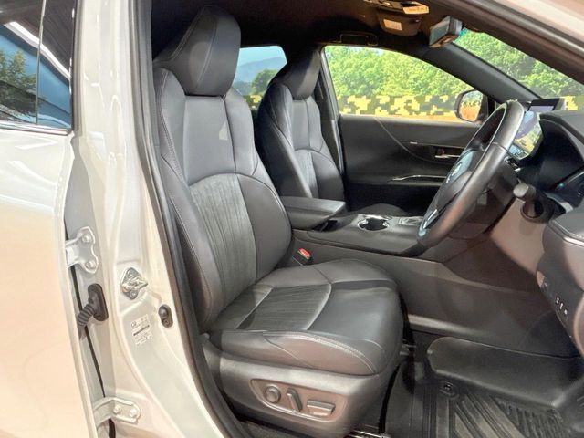 TOYOTA HARRIER 2WD 2024