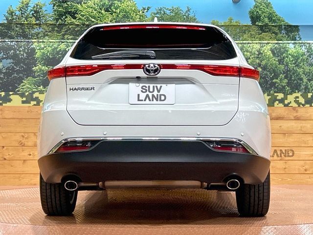 TOYOTA HARRIER 2WD 2024
