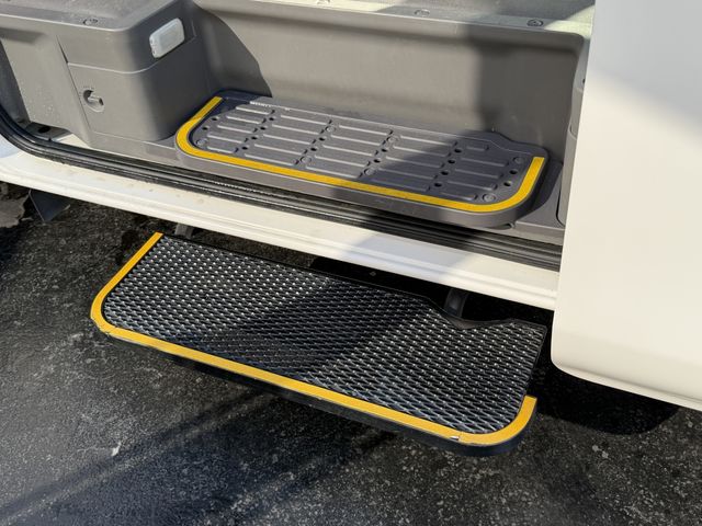 NISSAN NV350 CARAVAN 2019