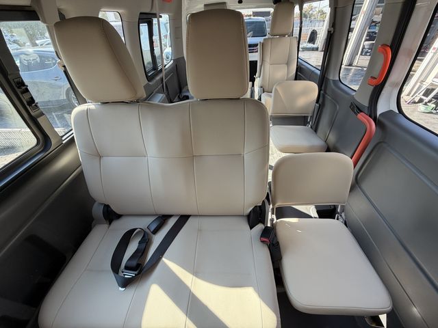 NISSAN NV350 CARAVAN 2019