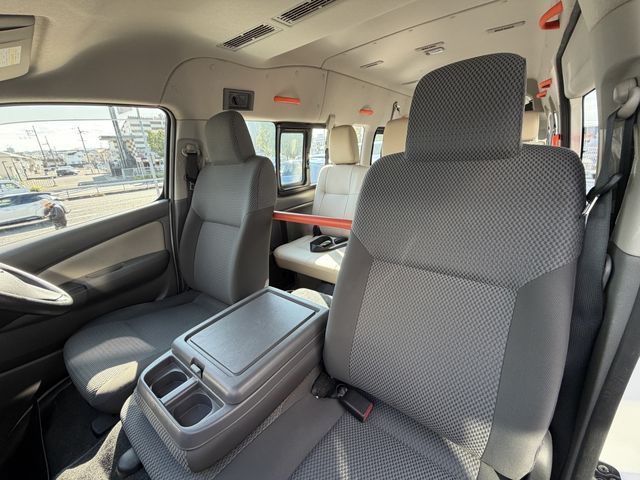 NISSAN NV350 CARAVAN 2019