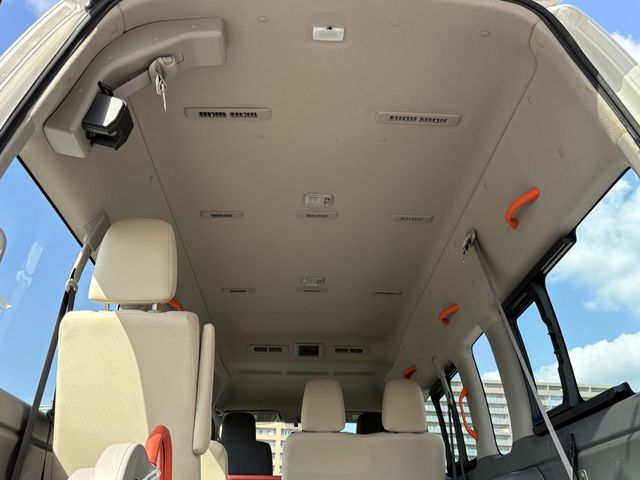 NISSAN NV350 CARAVAN 2019
