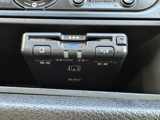 NISSAN NV350 CARAVAN 2019