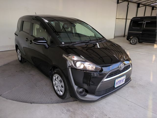 TOYOTA SIENTA 2015