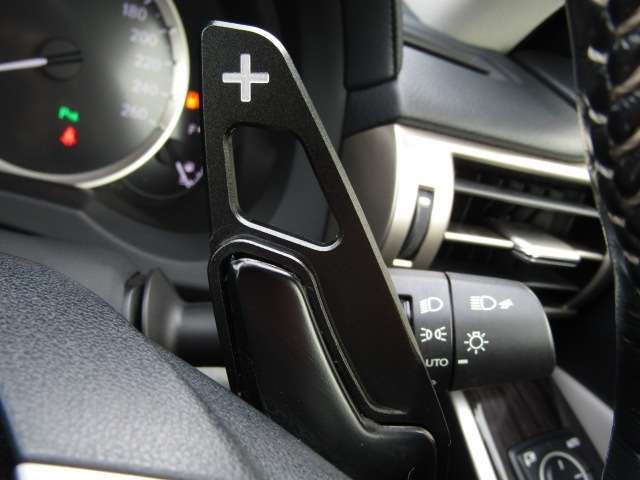 TOYOTA LEXUS IS200t 2016