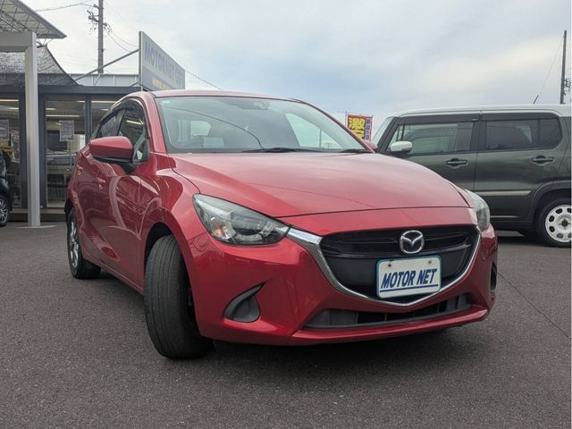 MAZDA DEMIO 2017