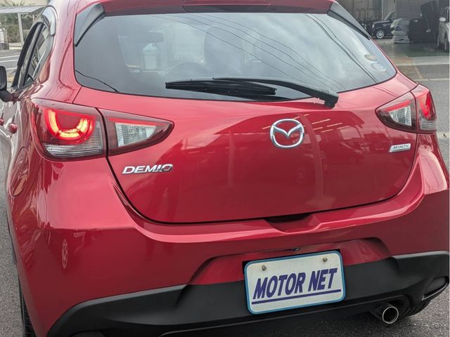MAZDA DEMIO 2017