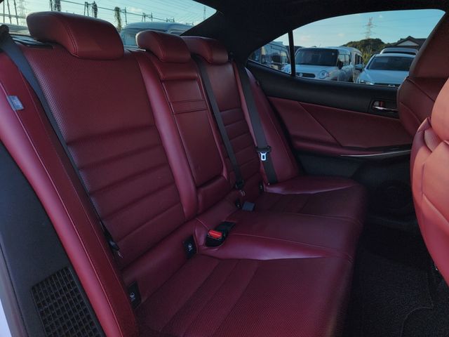 TOYOTA LEXUS IS300h 2013