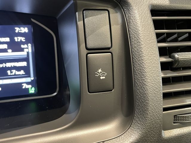 TOYOTA HIACE van 2WD 2025