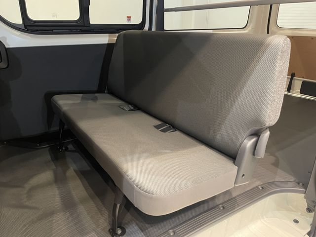 TOYOTA HIACE van 2WD 2025