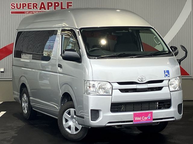 TOYOTA HIACE van 4WD 2019