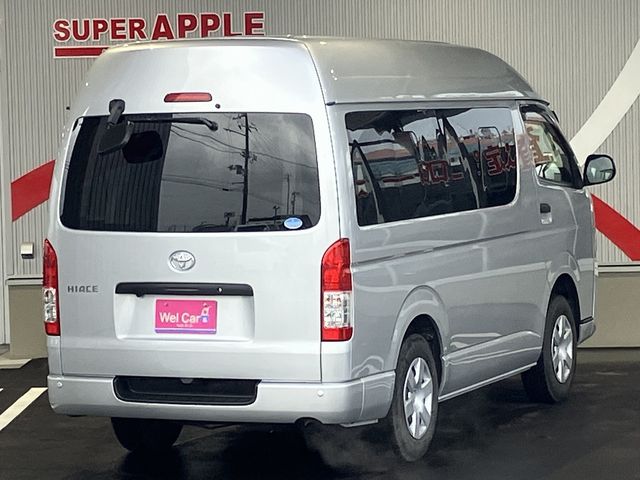 TOYOTA HIACE van 4WD 2019