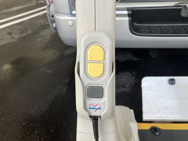 TOYOTA HIACE van 4WD 2019