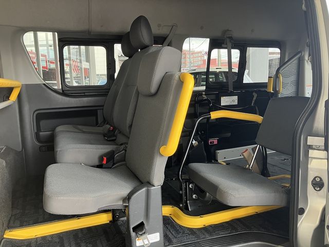 TOYOTA HIACE van 4WD 2019