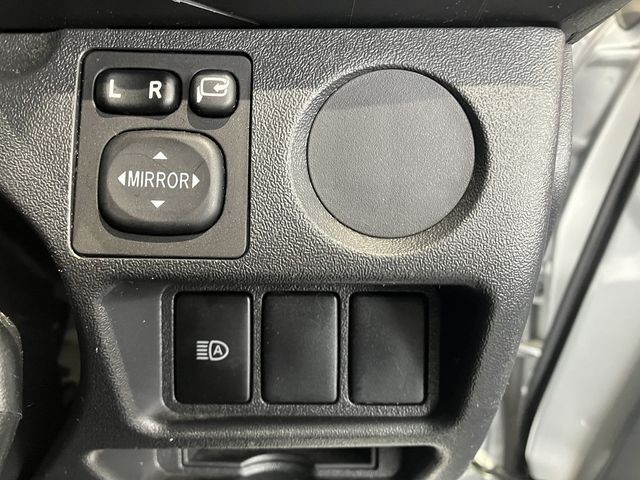 TOYOTA HIACE van 4WD 2019