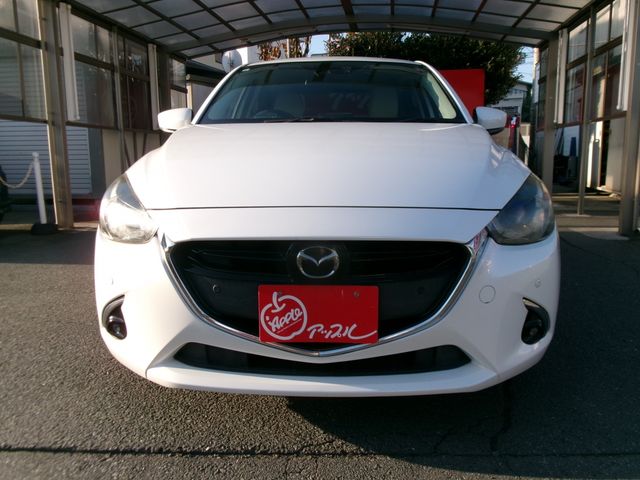 MAZDA DEMIO 2017