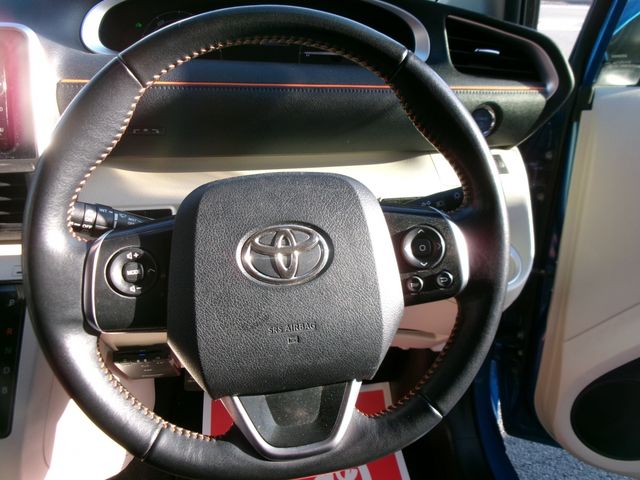 TOYOTA SIENTA HYBRID 2016