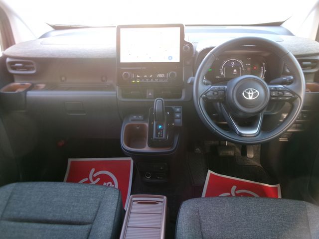 TOYOTA SIENTA HYBRID 2023