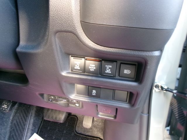 TOYOTA SIENTA HYBRID 2023