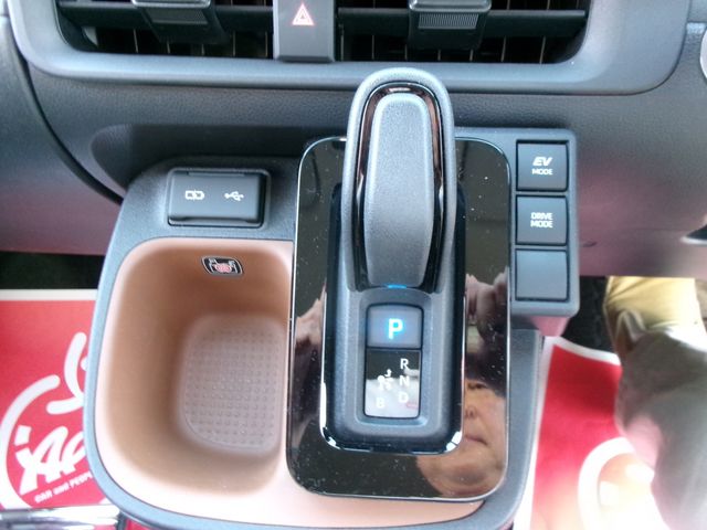 TOYOTA SIENTA HYBRID 2023