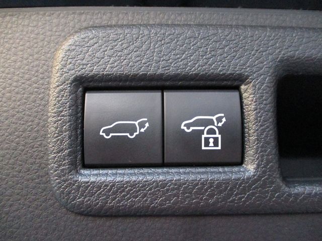 TOYOTA HARRIER 2WD 2021