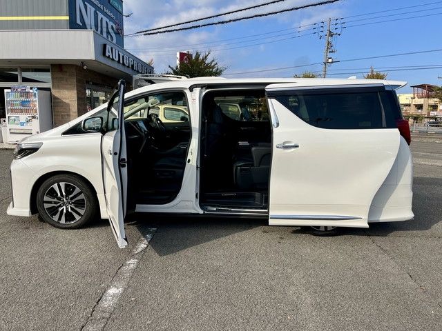 TOYOTA ALPHARD 2019
