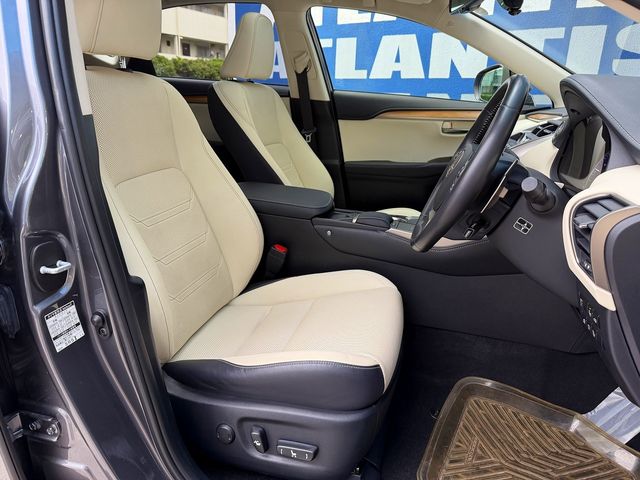 TOYOTA LEXUS NX300h 2018