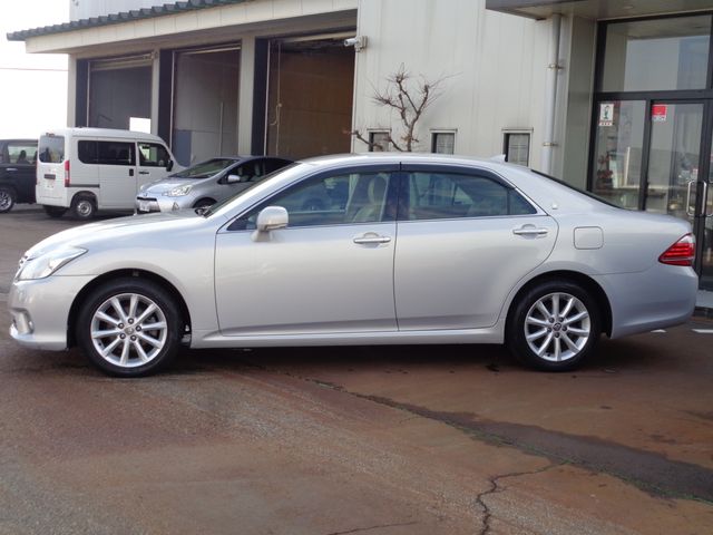 TOYOTA CROWN sedan 4WD 2011