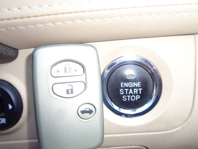 TOYOTA CROWN sedan 4WD 2011