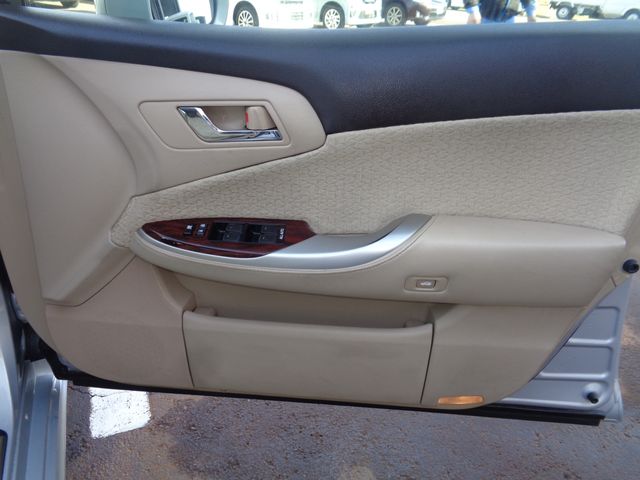 TOYOTA CROWN sedan 4WD 2011