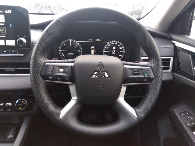 MITSUBISHI OUTLANDER PHEV 2022