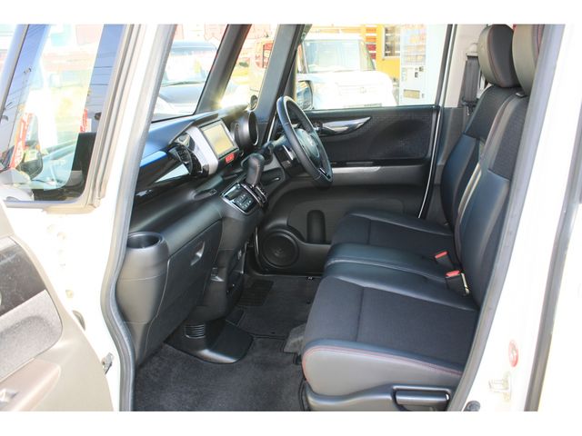 HONDA N BOX CUSTOM 2015