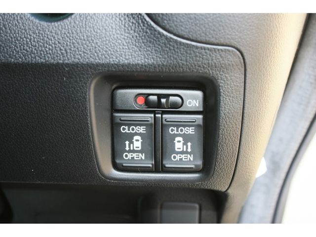 HONDA N BOX CUSTOM 2015