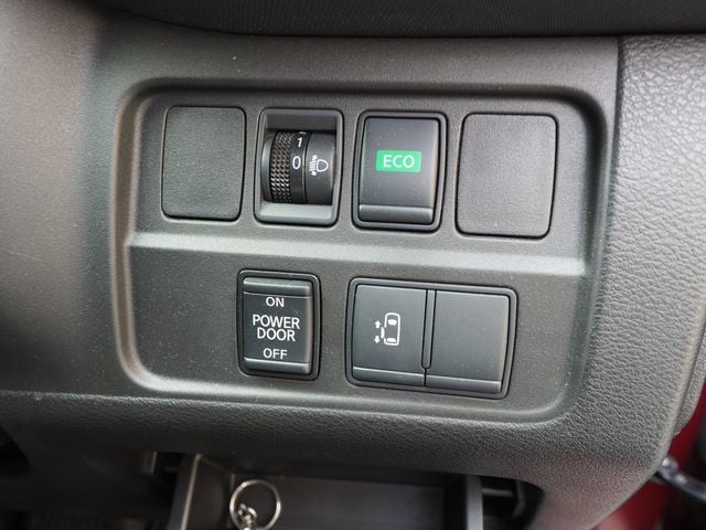 NISSAN SERENA  WG 2018