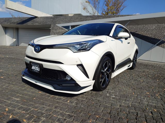 TOYOTA C-HR 2018
