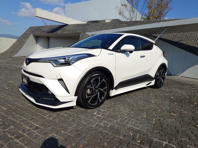 TOYOTA C-HR 2018