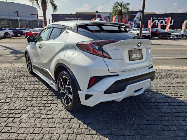 TOYOTA C-HR 2018