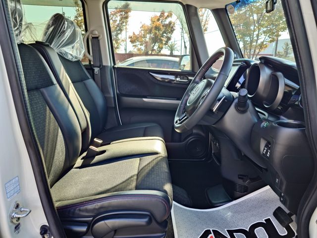 HONDA N BOX CUSTOM 2016