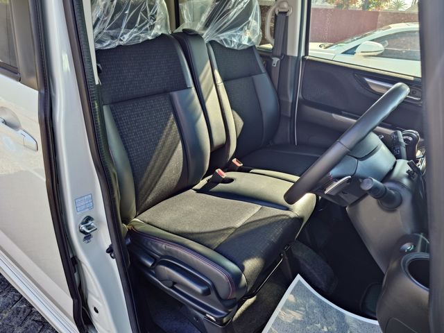 HONDA N BOX CUSTOM 2016