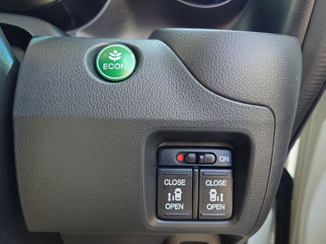 HONDA N BOX CUSTOM 2016